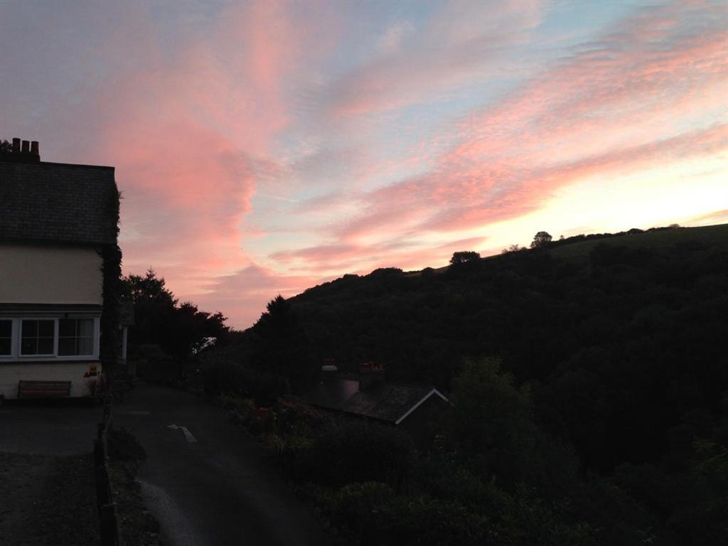 Pine Lodge Lynton Exteriör bild