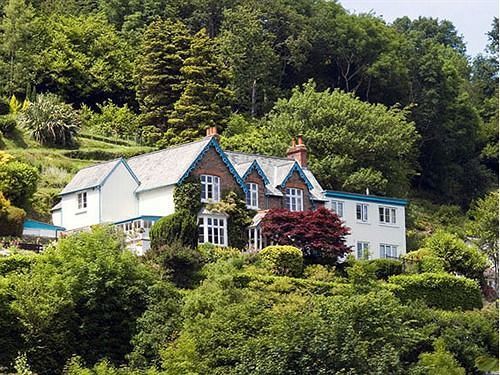 Pine Lodge Lynton Exteriör bild